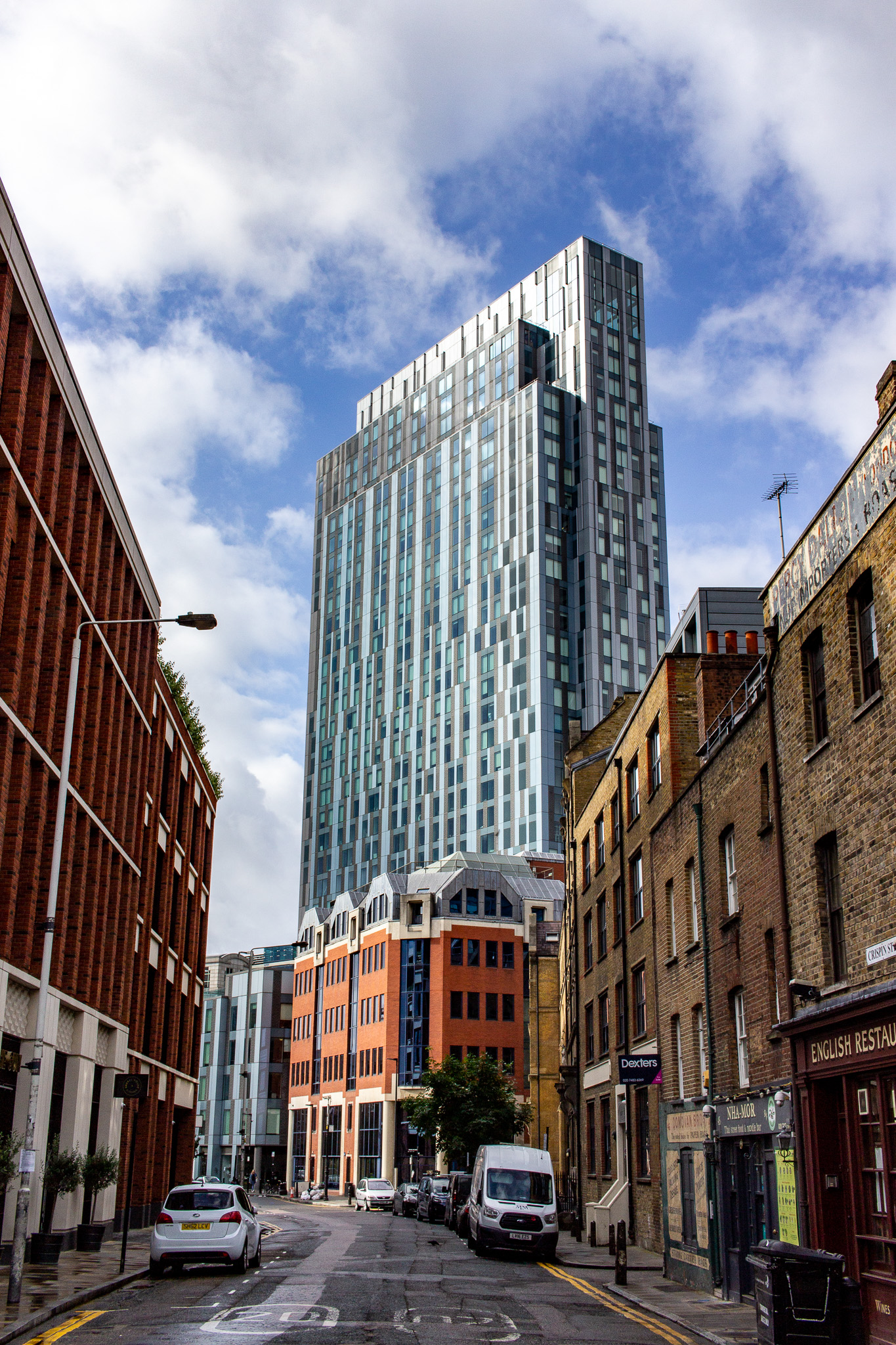 Taken from a backstreet somewhere near Spitalfields Market.